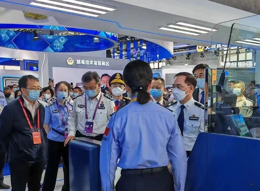 乐玩(中国)lewan·官方网页版,亮相第十一届中国国际警用装备博览会 用创新技术“警”上添花